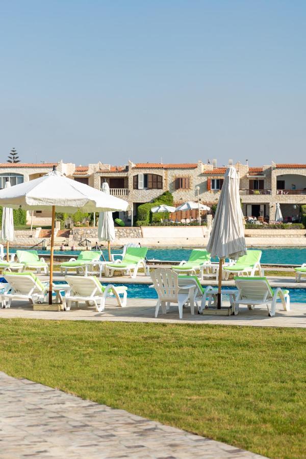 Golden Lake Marina Hotel El Alamein Kültér fotó